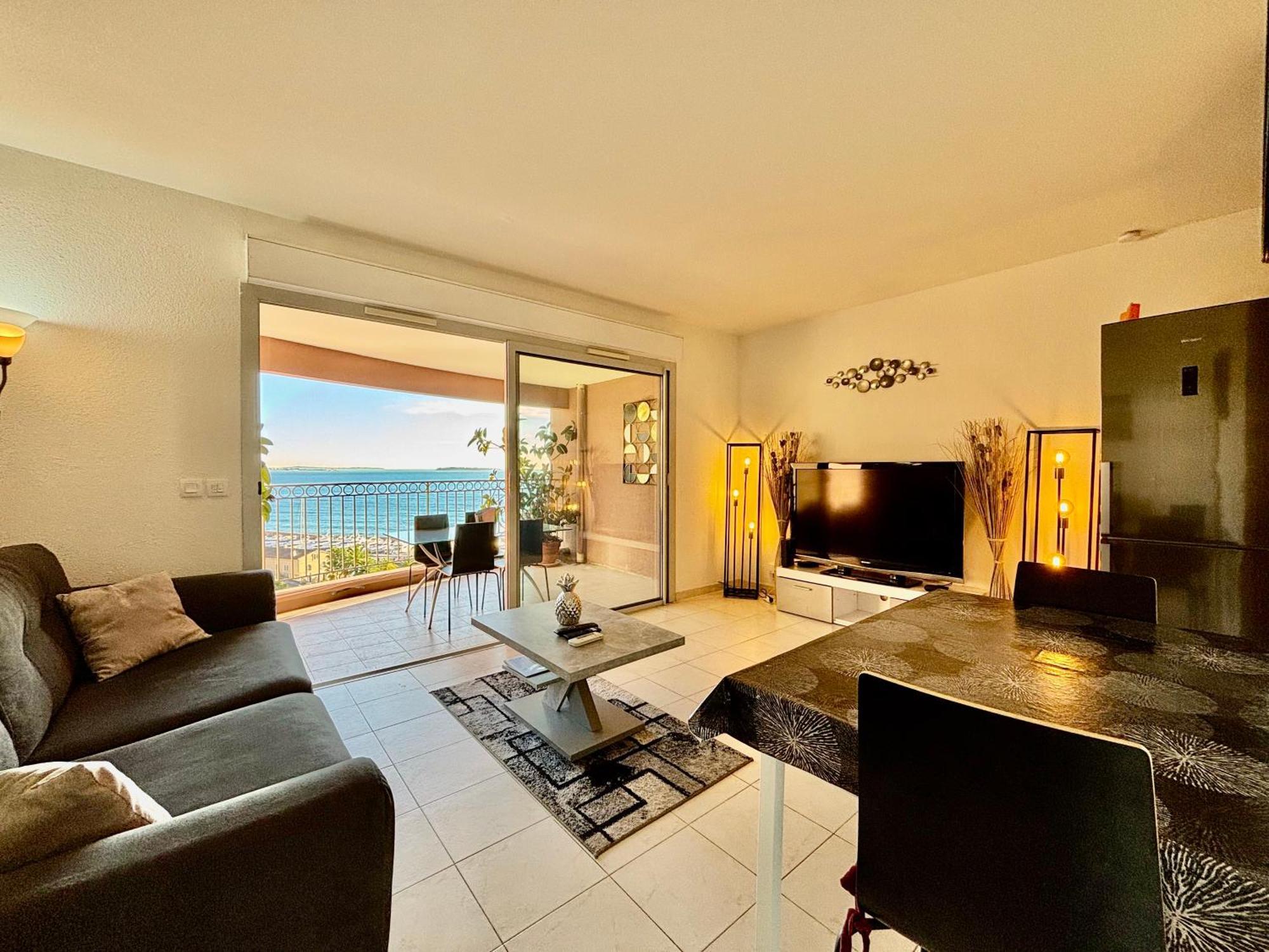 Superbe 3 Pieces Sur La Baie De Theoule Apartment ภายนอก รูปภาพ